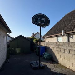Adjustable height Reebok Basketball Hoop
