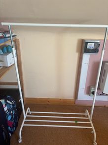 2 Clothes Rails