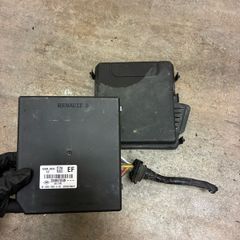 Genuine Renault Megane MK3 Scenic Under Bonnet Engine Bay Fuse Box & Lid 284B67924R