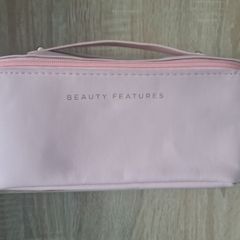 makeup bag 2e when 20e spent. 4each otherwise.  Products to show size. Several available