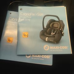 Baby Bundle: Maxi-Cosi, ISOFIX Base ,Joie Crib, Changing Table