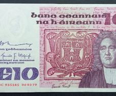 Ireland | 10 Pounds | 1979 | P.72a | HDC 935185 | aUNC