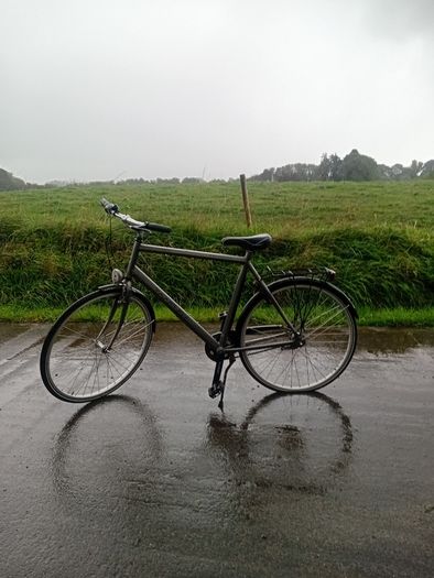 Man's bike . Offers welcome