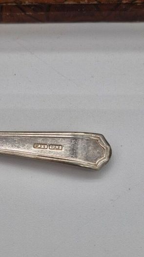 Cutlery set in a box .