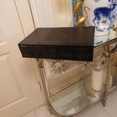 Pioneer  Stereo Amplifier for repair or parts