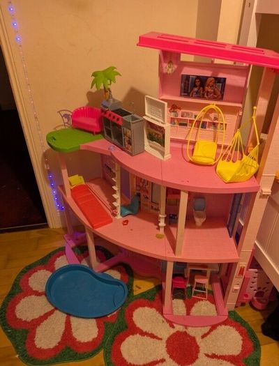 Barbie dream house