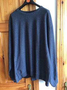 Mens Dark Grey Nike Sweatshirt 3XL Standard Fit includes postage