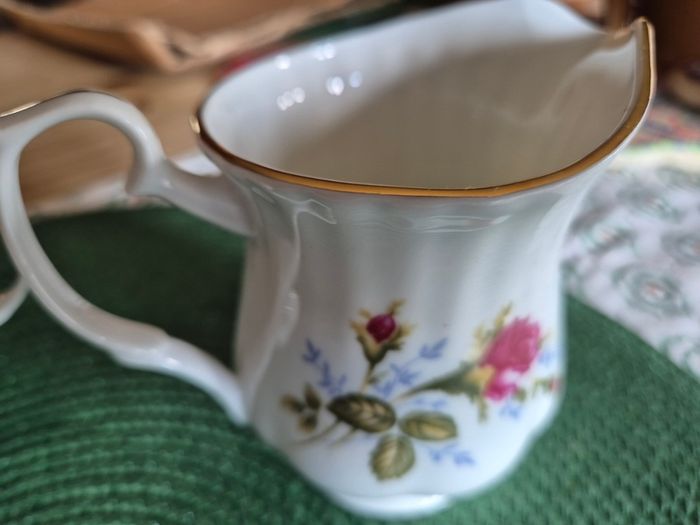 Chodziez Porcelain Tea Set