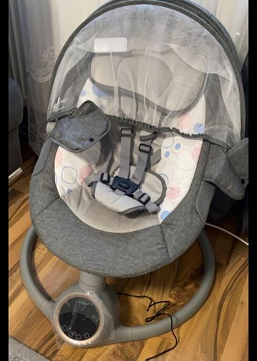 Electric baby rocker