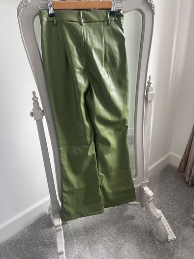 Stunning Kiwi &Co Olive Green Faux Leather Trousers size S