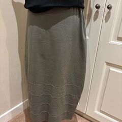 Art size 12 khaki skirt