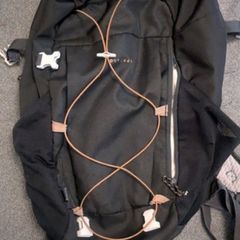 Quechua 30l hiking bag
