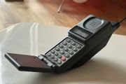 Motorola Flip Phone 2 Grey Mobile Phone Retro Display Piece