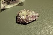 Lepidolite uv reactive