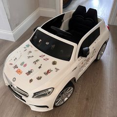 Mercedes kids ride-on