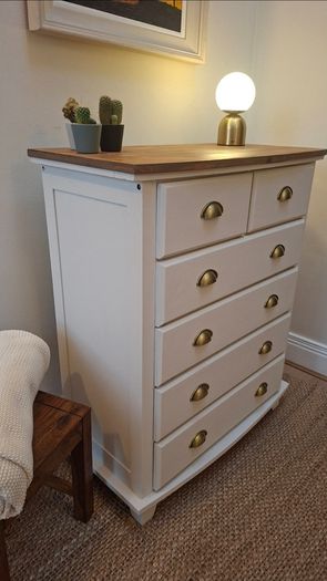 Beautiful 6 Drawer Chest of Drawers with Natural Wood Top