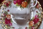 Royal Albert "Country Roses " trio