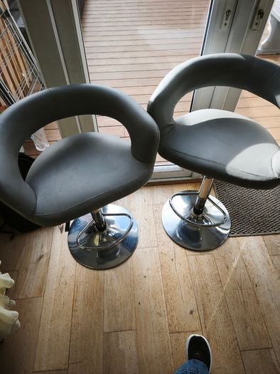 High stools Light Grey