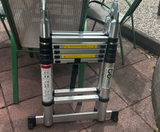 telescopic ladder