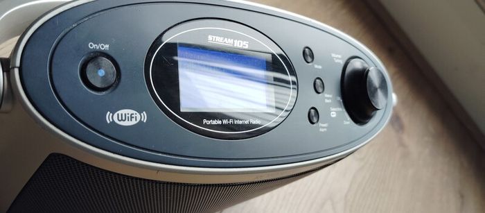 Roberts stream internet radio Like New original adapter