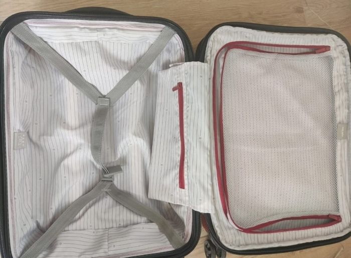 DELSEY cabin suitcase