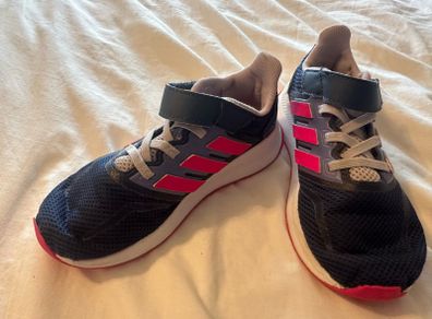 Girls Runners Size 11k