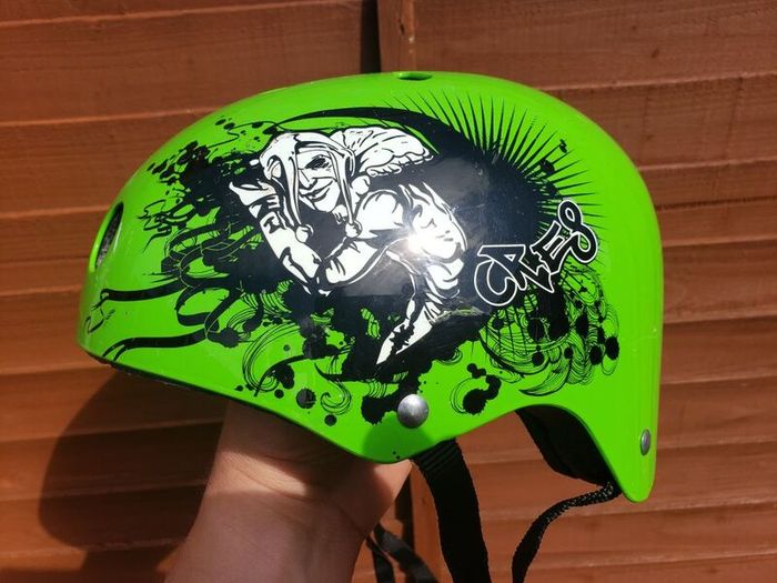 Cre8 Green Freestyle Helmet 54-58cm Skate Cycle Bike Scooter