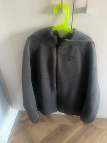 Nike boys tracksuit