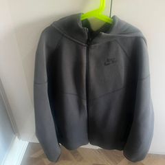 Nike boys tracksuit