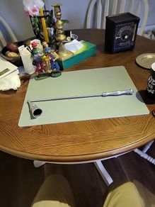 Candle snuffer