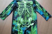 Halloween costume with a mask for a 5-6 year old