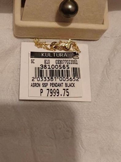 Genuine Black South Sea Pearl Pendant  Boxed with Certificate