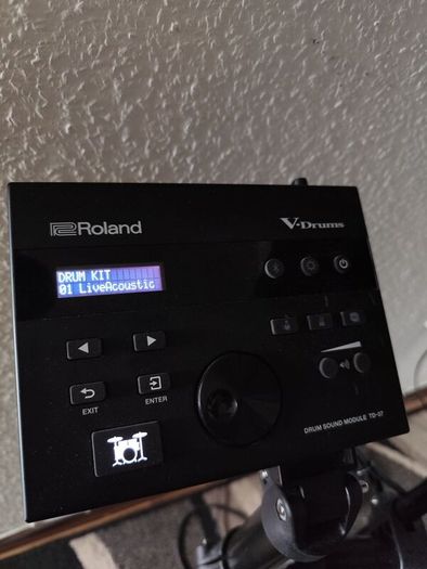Roland TD-07DMK Drum Set with Pedal