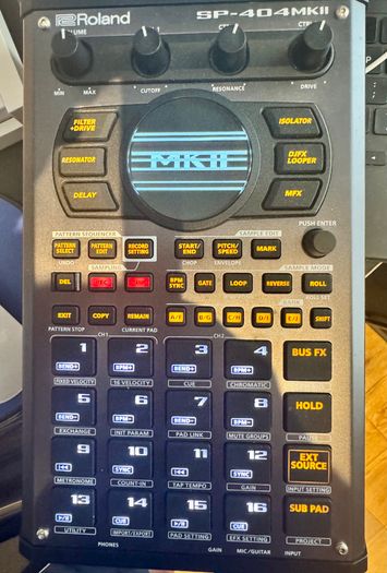 Roland SP-404 MkII Sampler