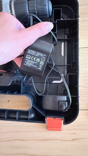 Hammer Drill Black+Decker 18V 2 Speed with 2 x 1.5Ah Batteries