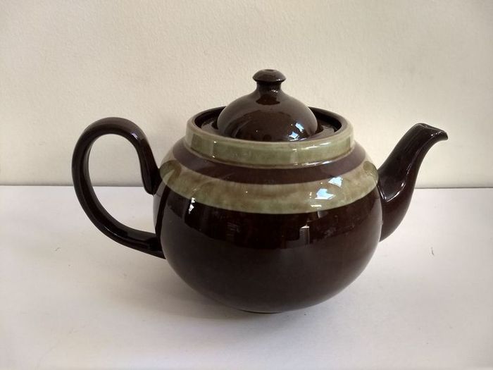 Fabulous Mid-Large Brown Betty Teapot, by Alcock, Lindley and Bloore, With Mint Green Mottled Stripes, Holds One Litre/ 1.75 Pints