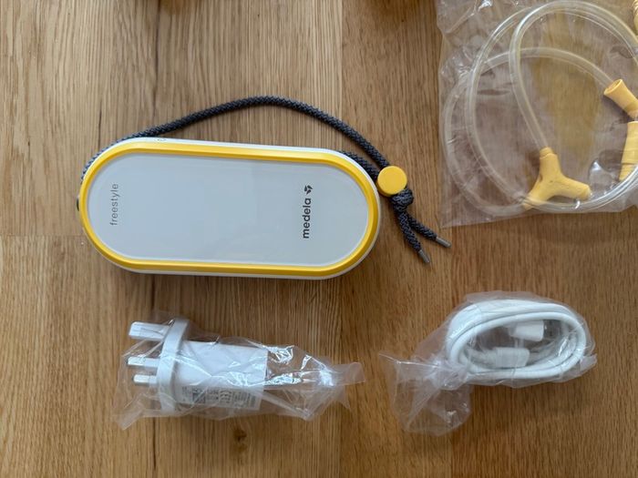 Medela Freestyle Hands-Free Breast Pump