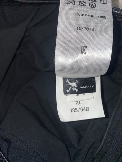 Oakley bottoms Pants size XL brand new
