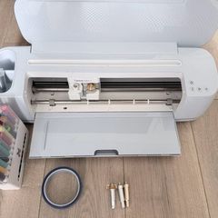Cricut Maker Cutting Machine including accessories