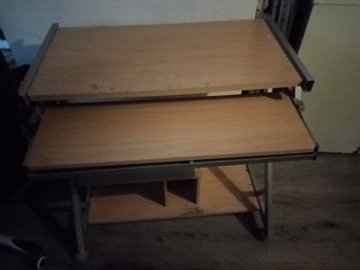 computer desk