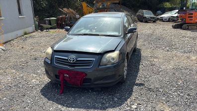 Toyota Avensis 2006 for breaking