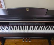 Yamaha Clavinova ( Digital Piano )