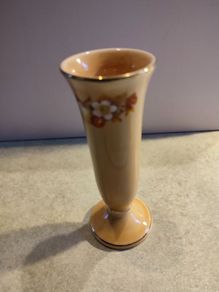 Vintage Sadler Bone China Small Vase.