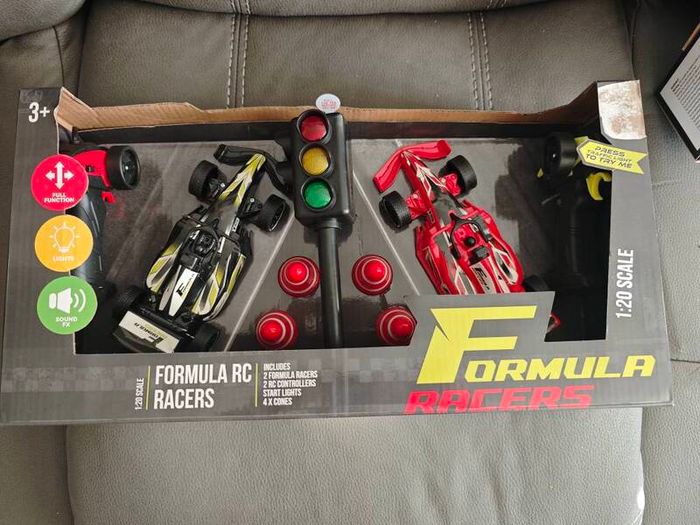 Remote control Formula 1 car set