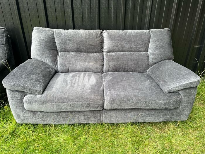 x2 Sofas
