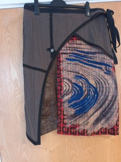 OHDD Skirt.  S.14 - 32" Waist.