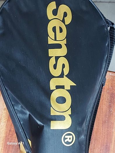 Senston Armor Badminton set, 2 Rackets and Tube of shuttlecocks, in lovely case