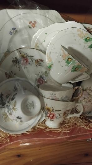 21piece miss match china tea set