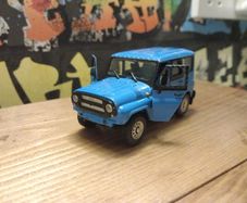 UAZ Hunter Autobahn scale 1/43 collectable item! kids children gift present Collectable play