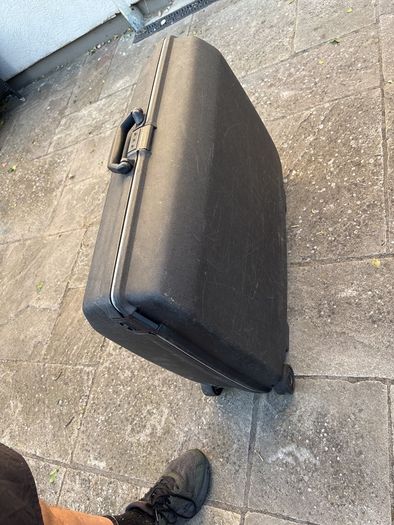 samsonite suitcase